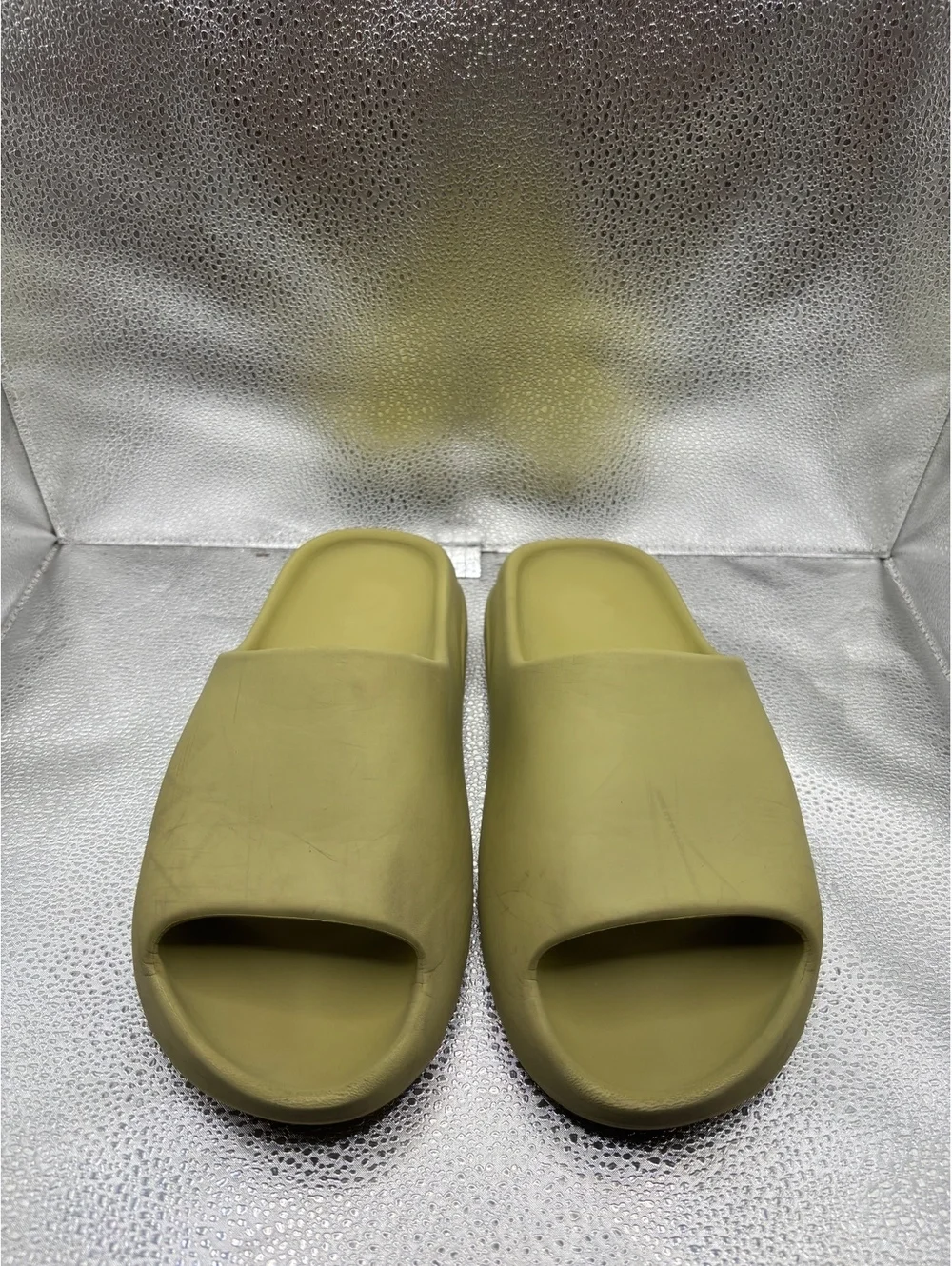 Adidas Yeezy slide resin